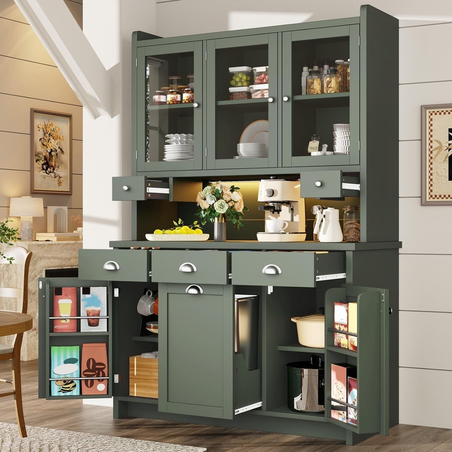 Vaisselier haut avec vitrines en verre, casier a bouteilles et zones de rangement multiples, style retro elegant